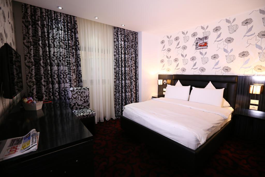 Hotel Articus Craiova Exteriér fotografie